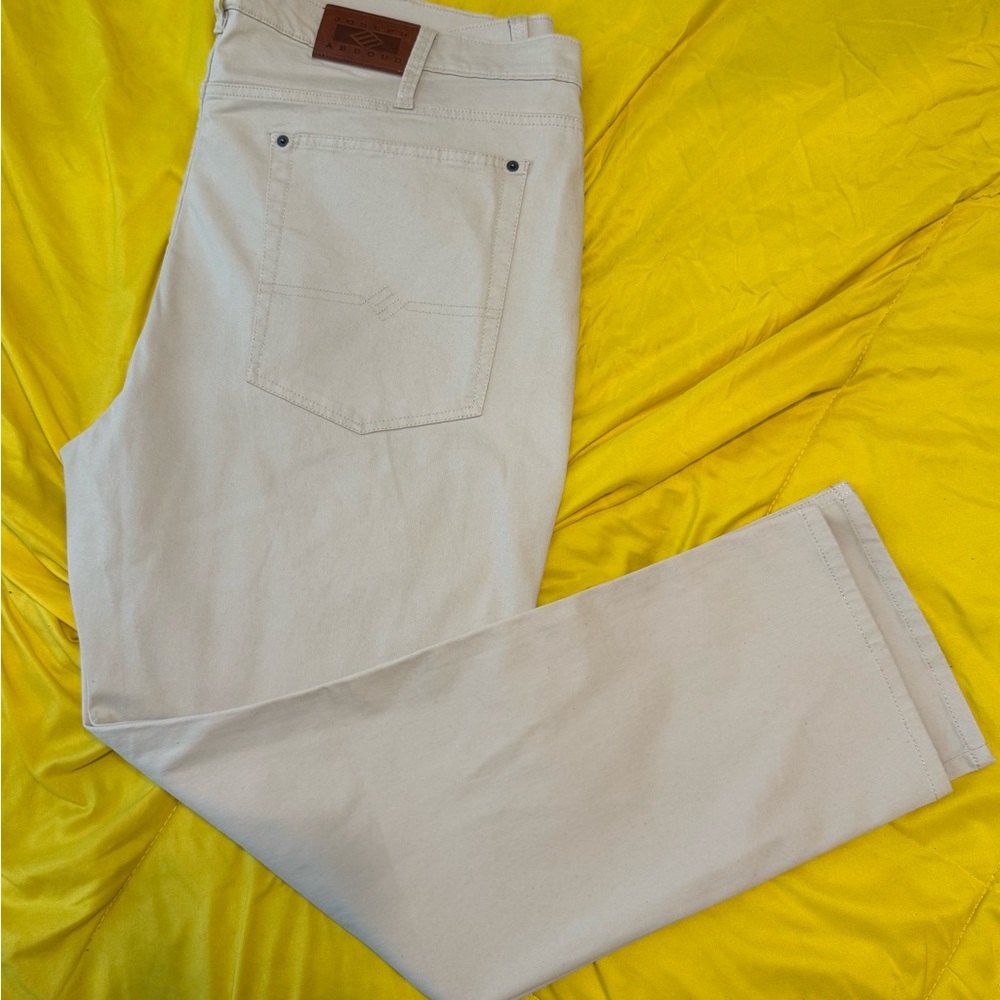 Men’s Warehouse Joseph Abboud Light Tan Jeans NWOT Men’s size 44/30
